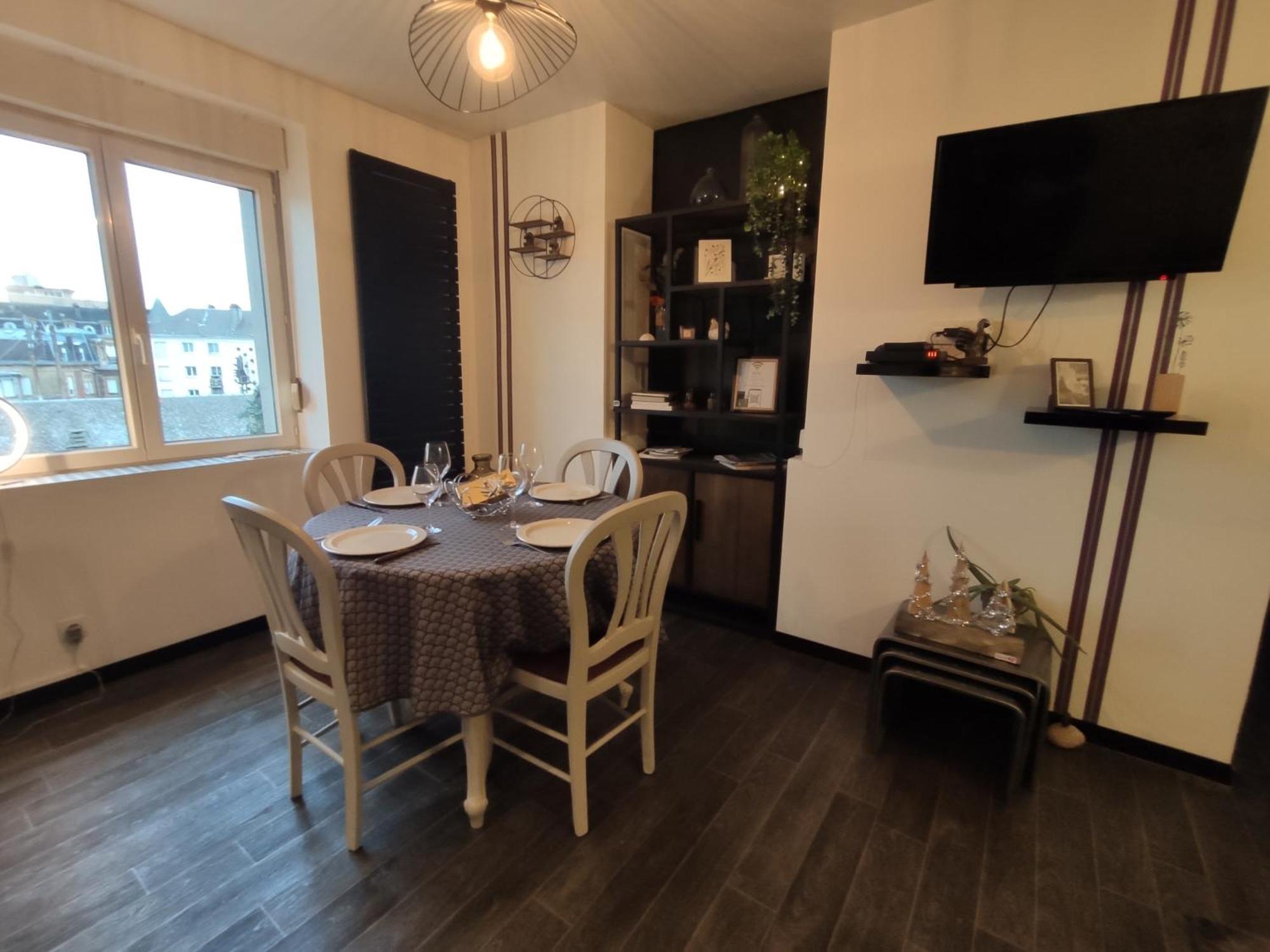 Appartement Cosy Centre-Ville Wifi Parking Charleville-Mezieres Ngoại thất bức ảnh
